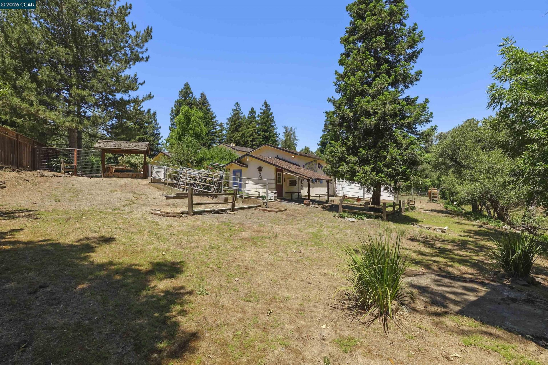 Property photo 35