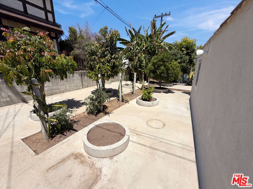 Property photo 36