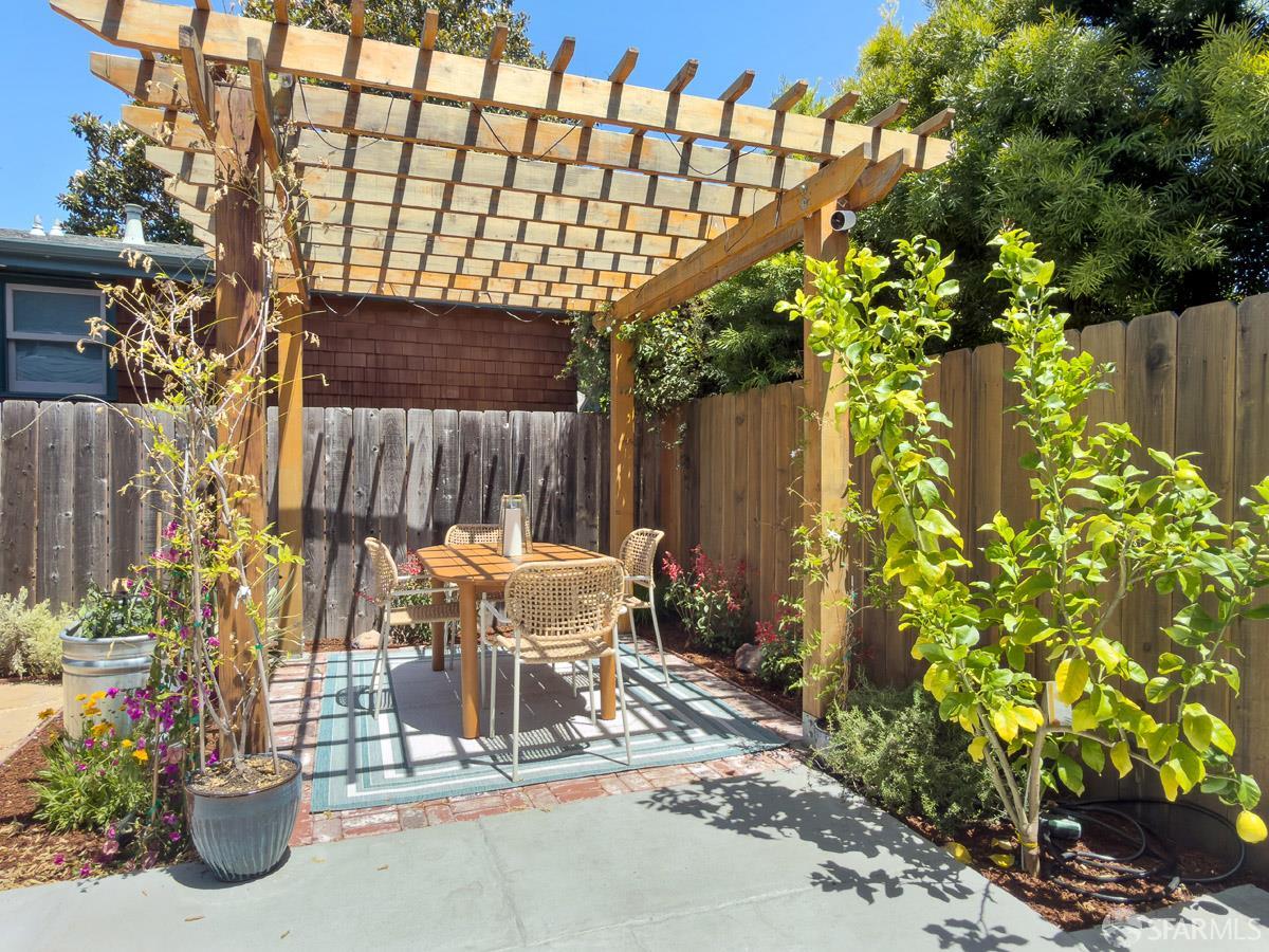 Property photo 37