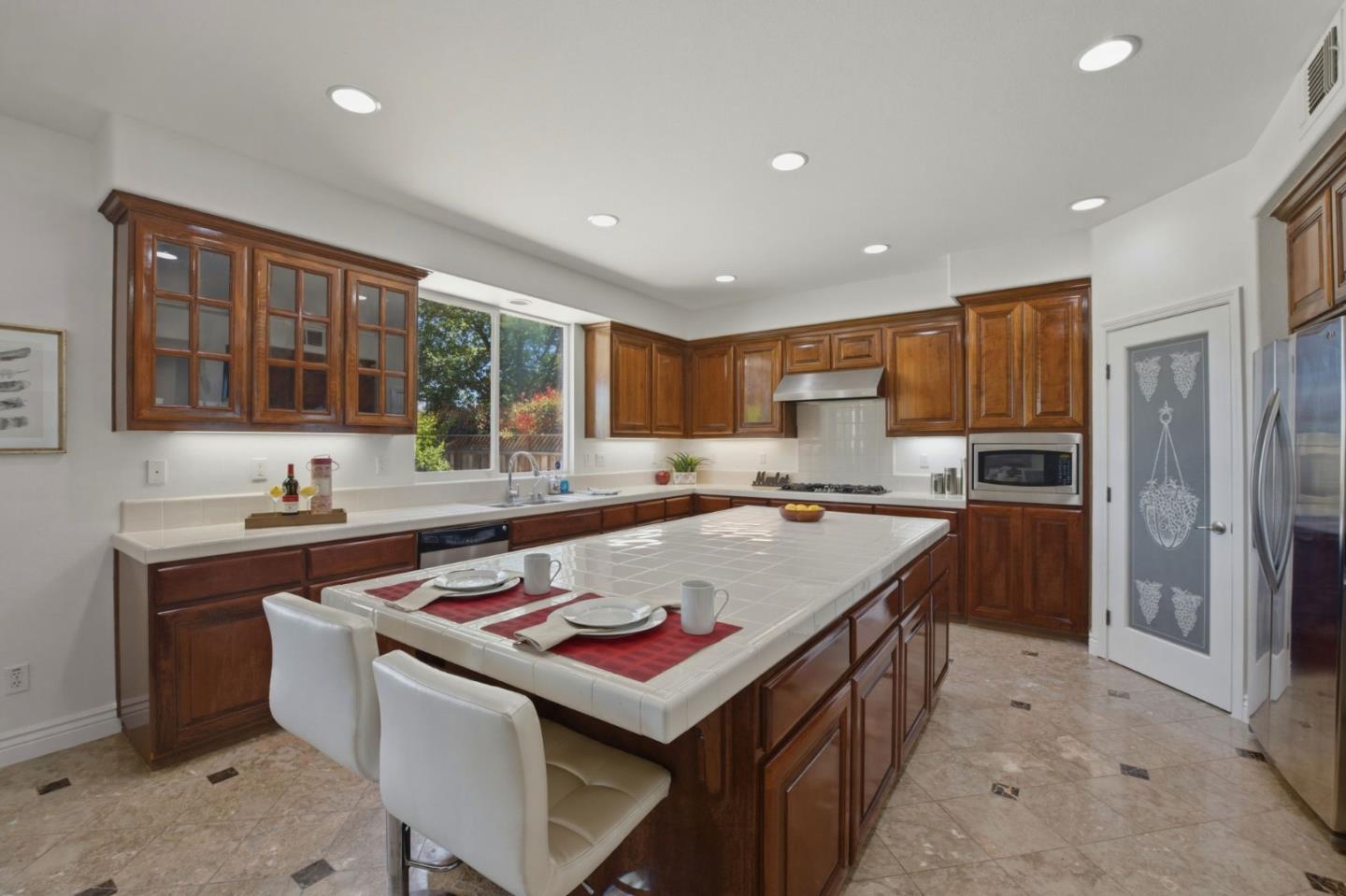 Property photo 28