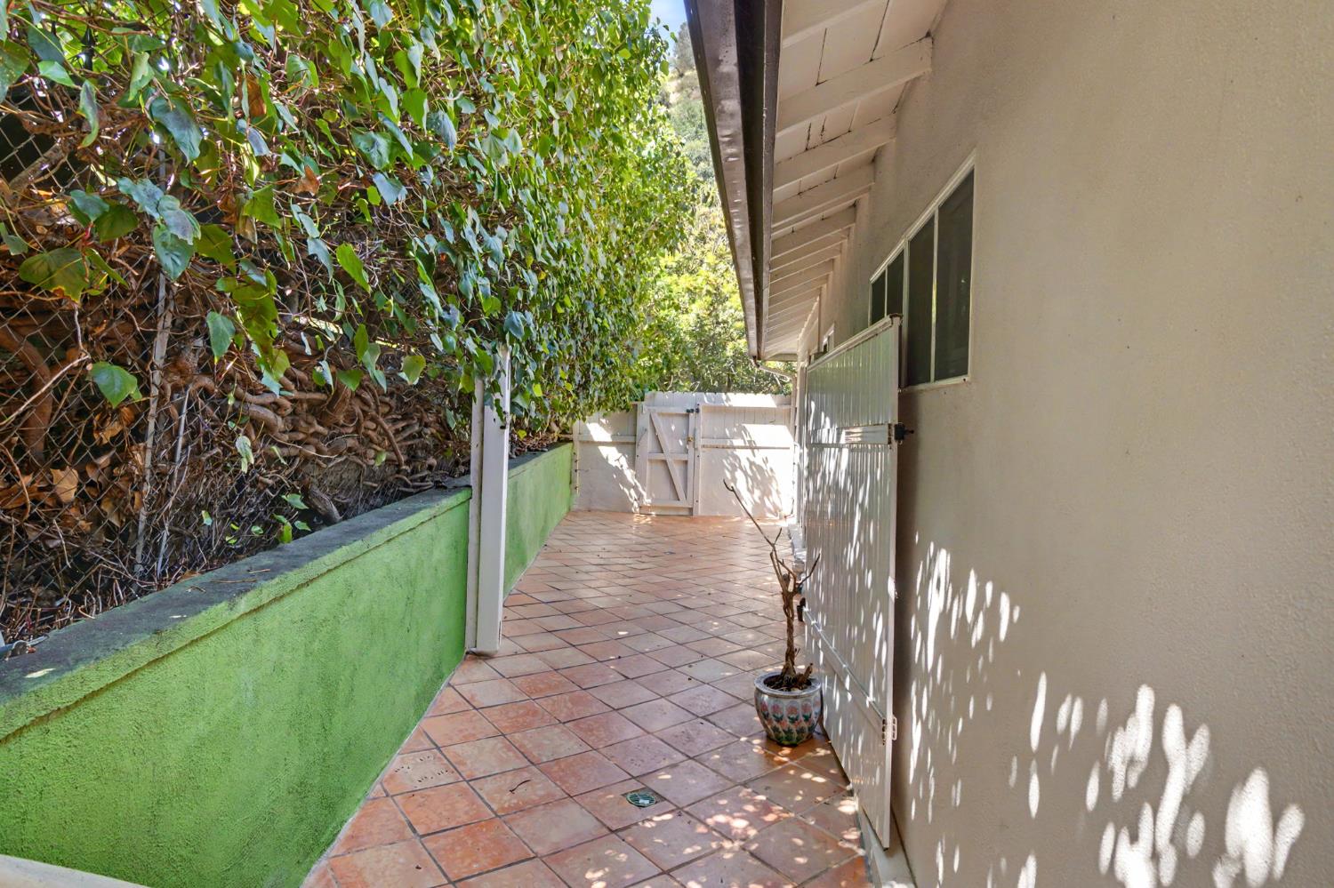 Property photo 48