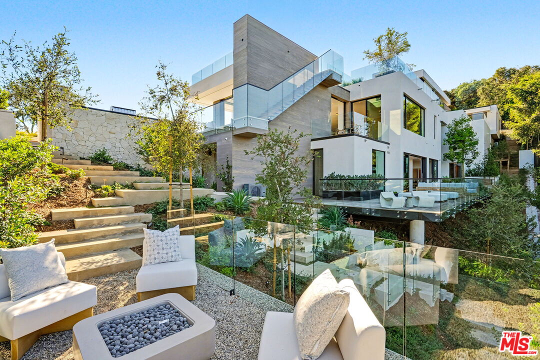 Property photo 46
