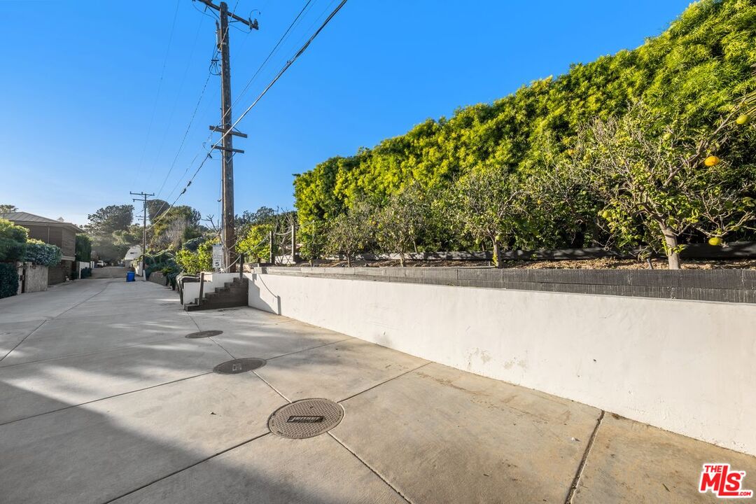 Property photo 36