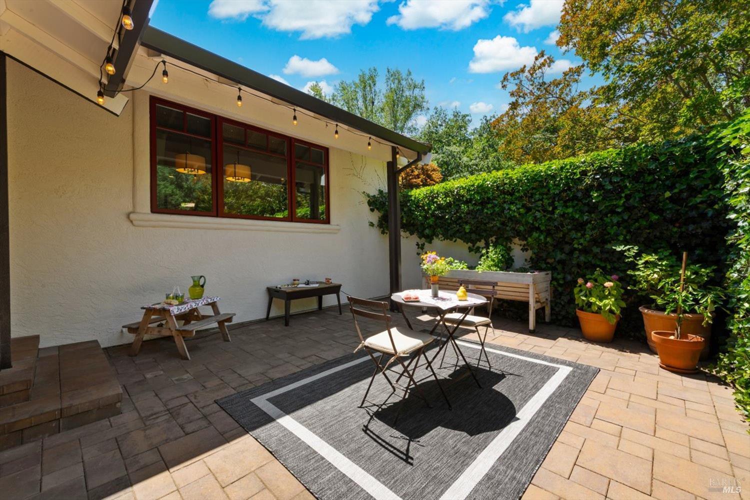 Property photo 50