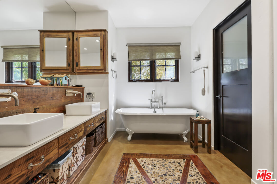 Property photo 38