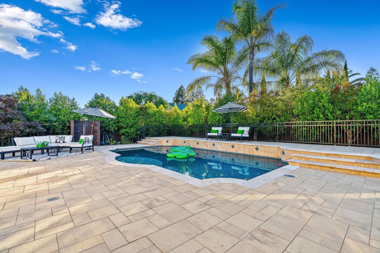 Property photo 34