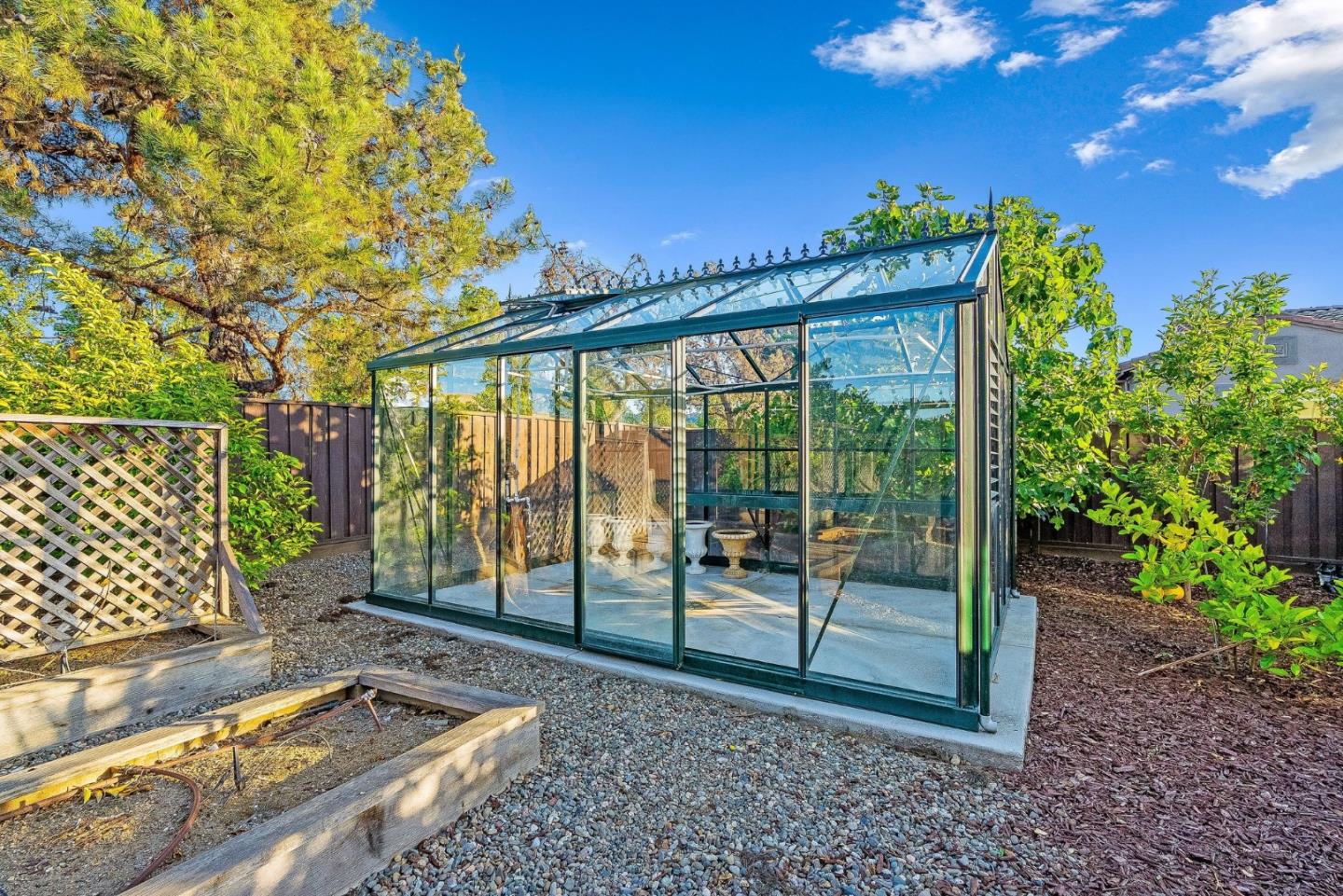 Property photo 40