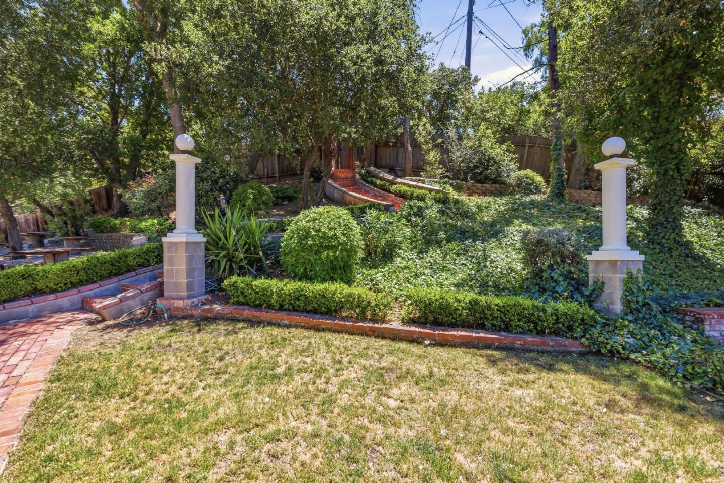 Property photo 24