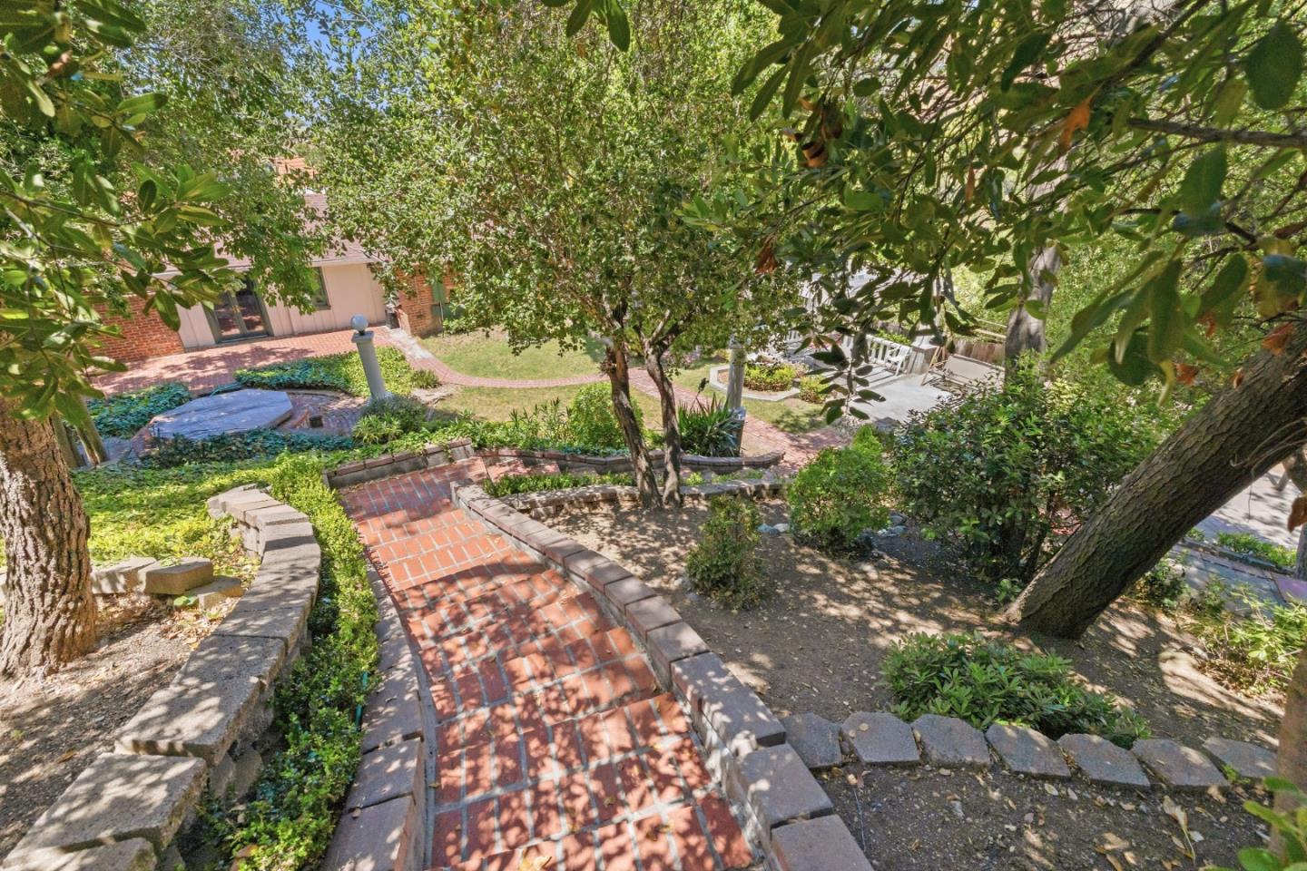 Property photo 25