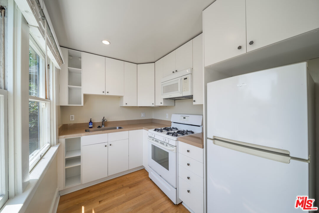 Property photo 33