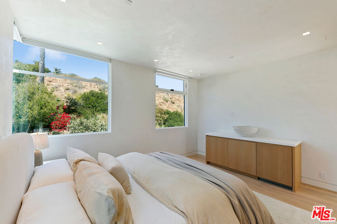 Property photo 50