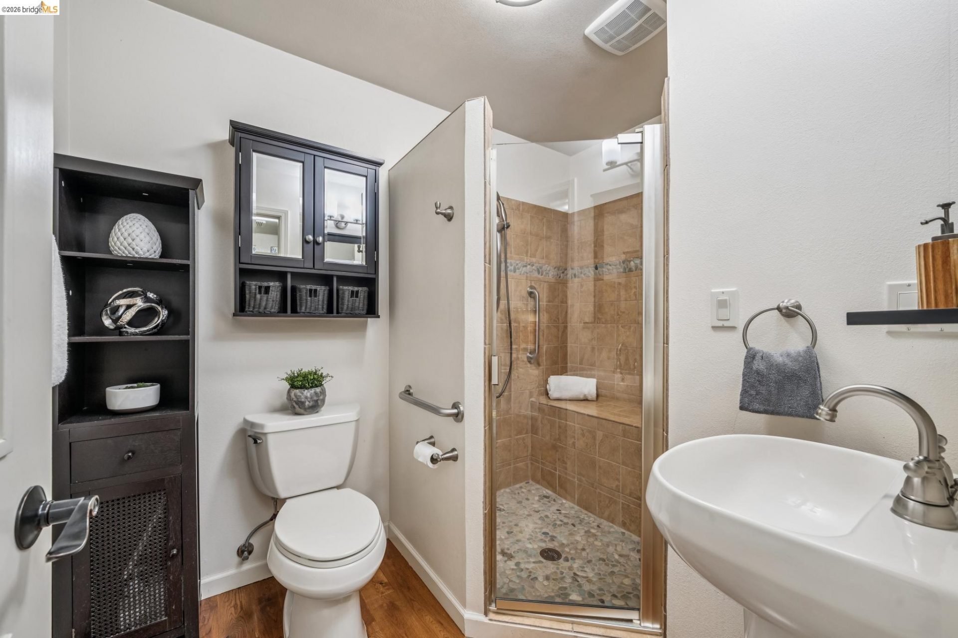 Property photo 38