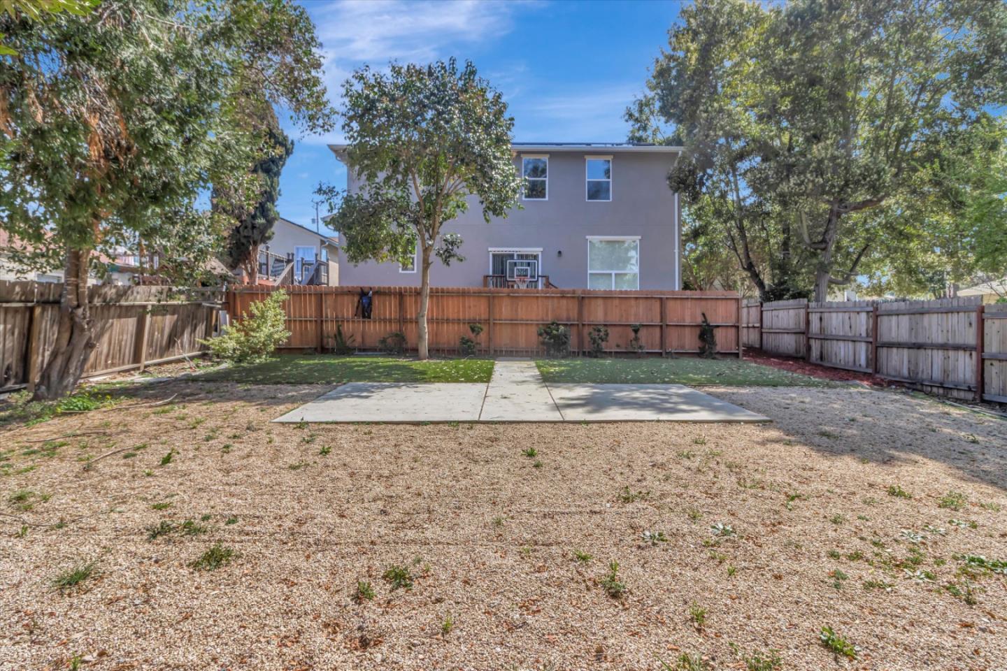 Property photo 44