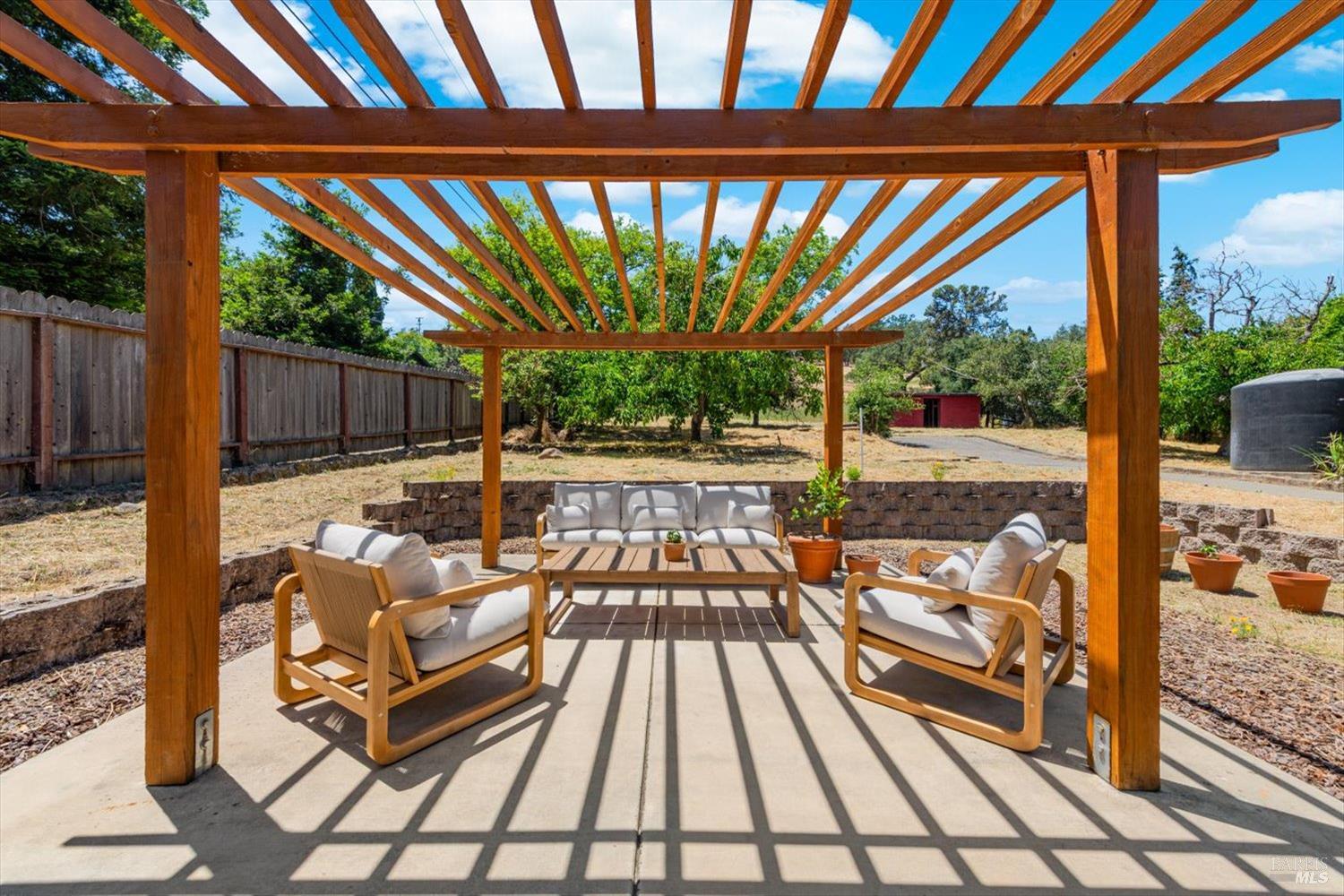Property photo 38