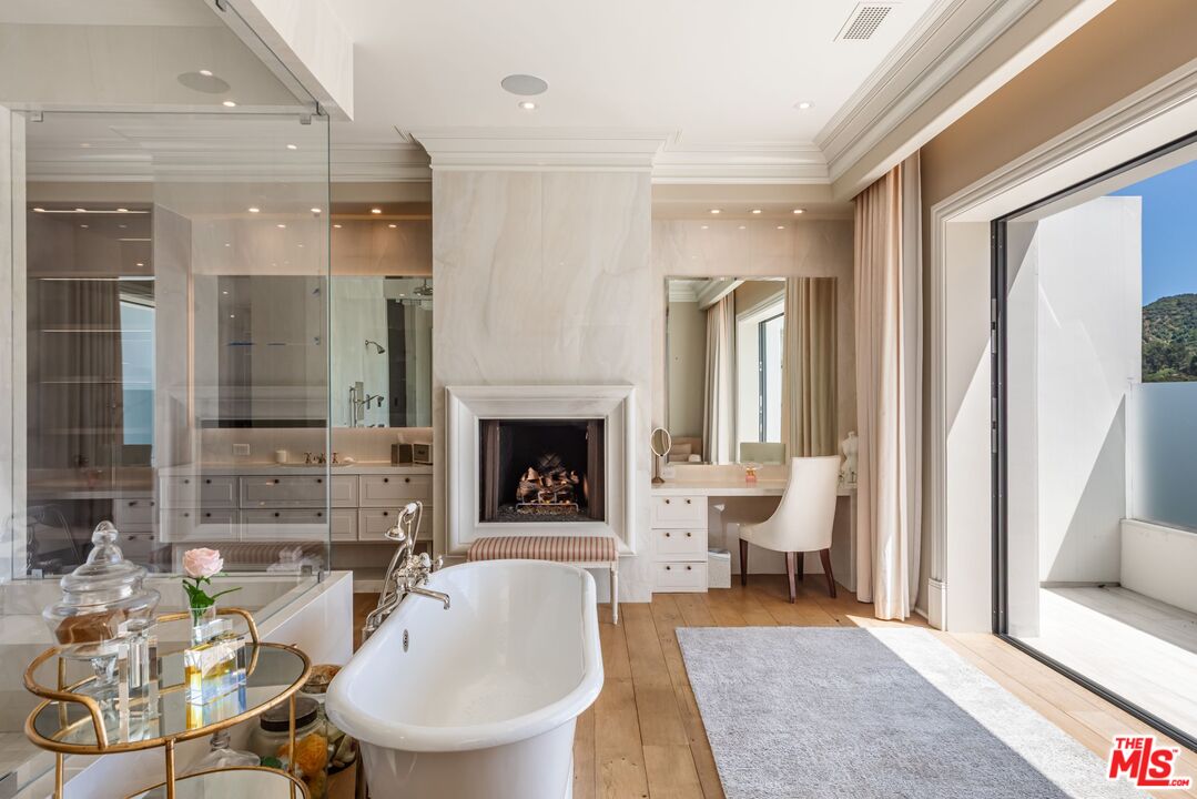 Property photo 43