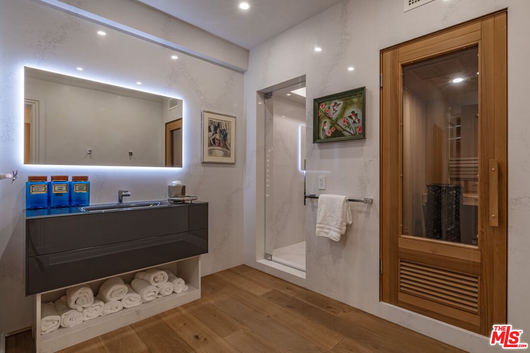 Property photo 50