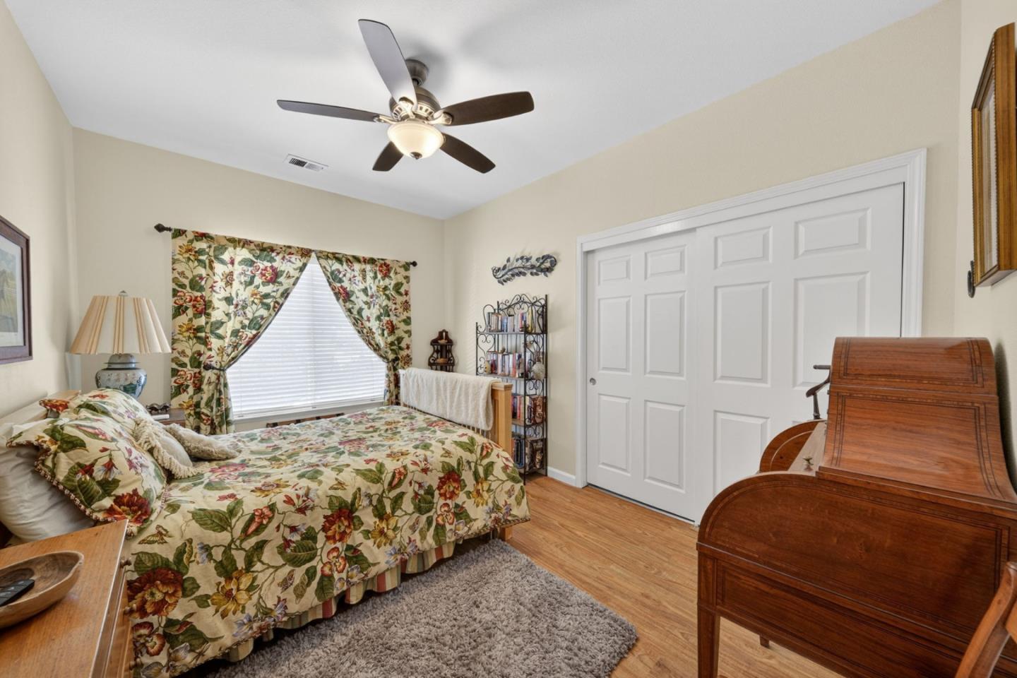 Property photo 28