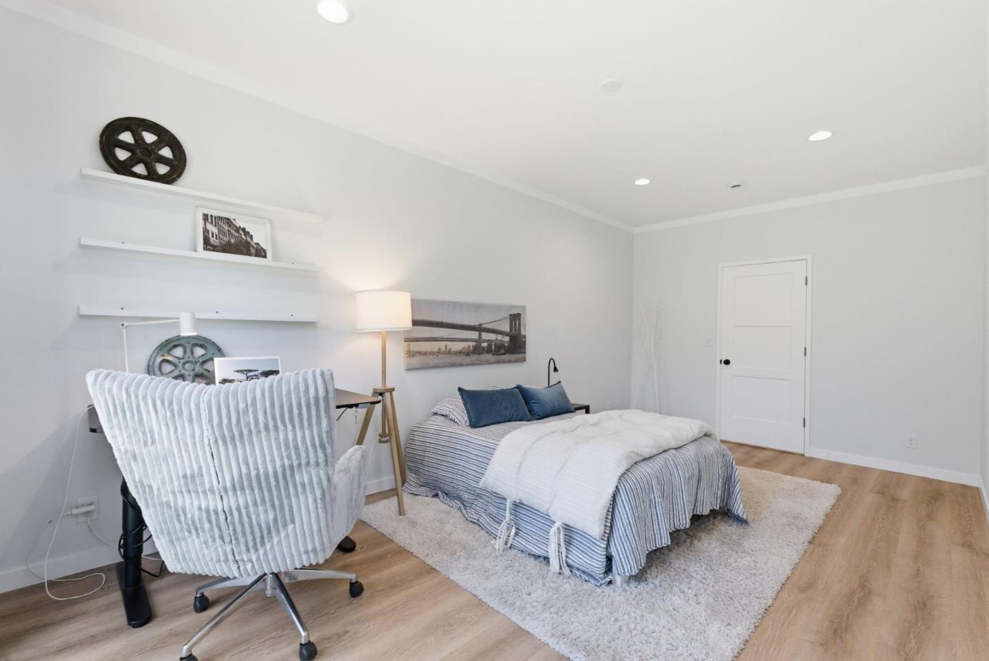 Property photo 37