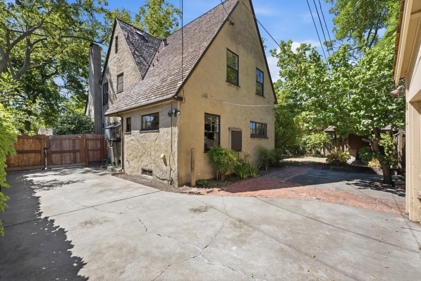 Property photo 45