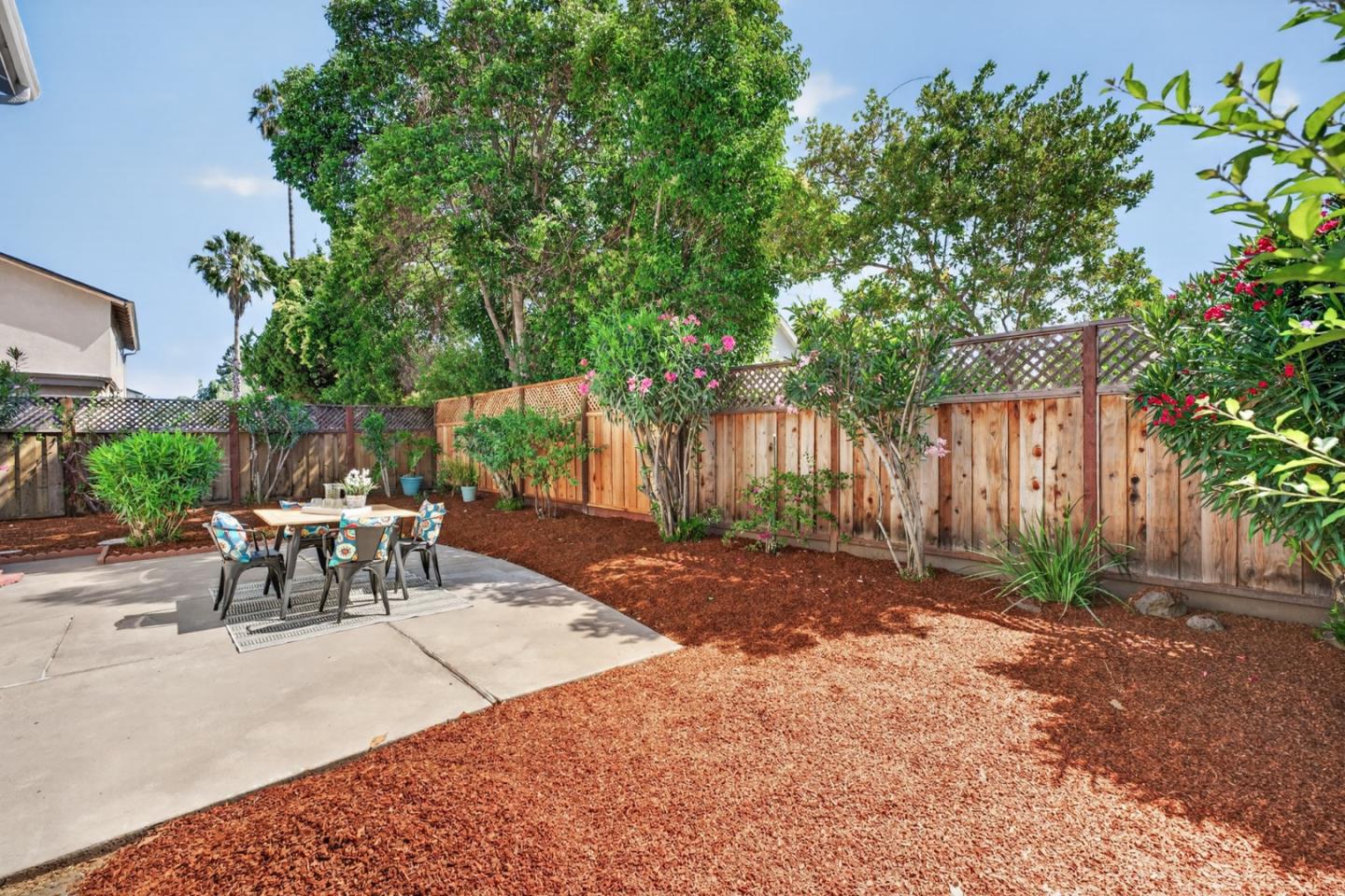 Property photo 38