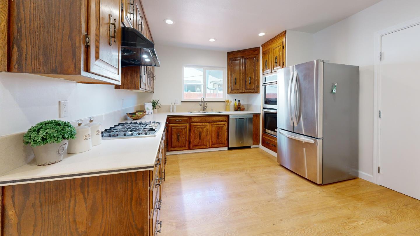 Property photo 30