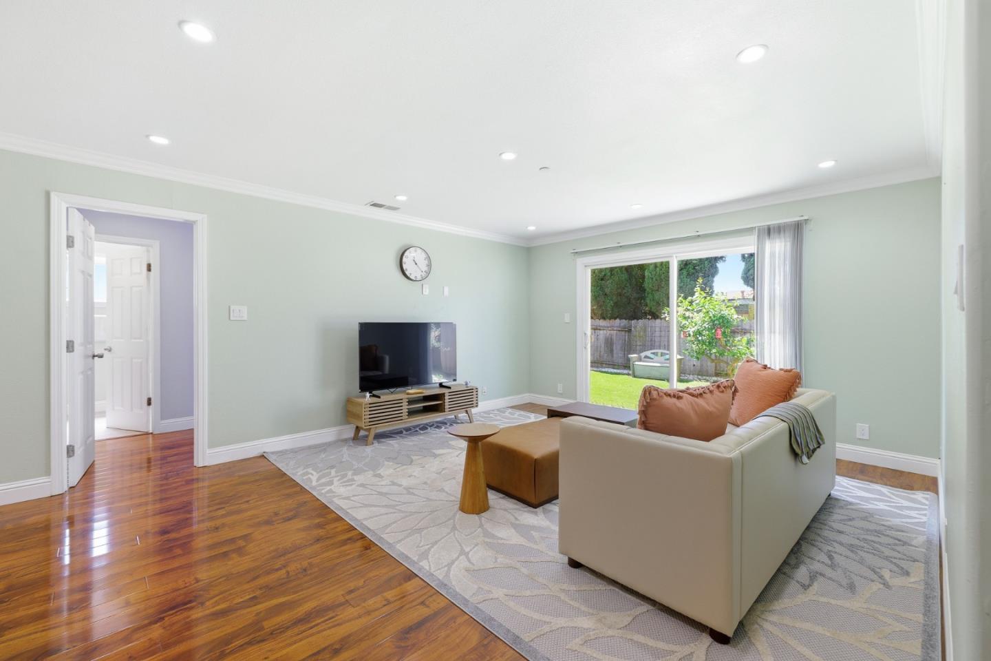 Property photo 35