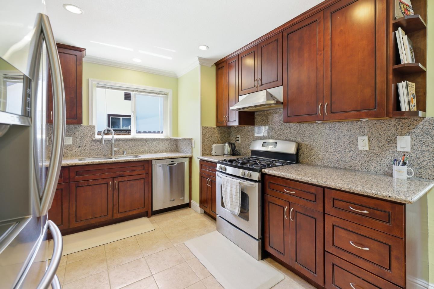 Property photo 46