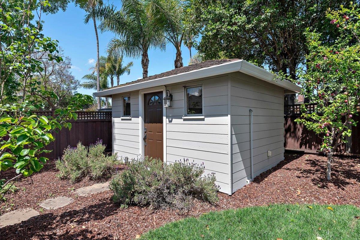 Property photo 31