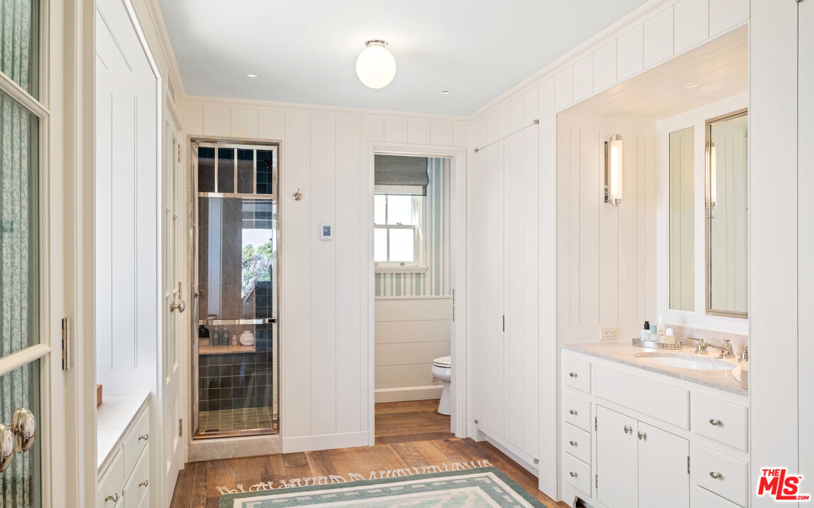Property photo 35