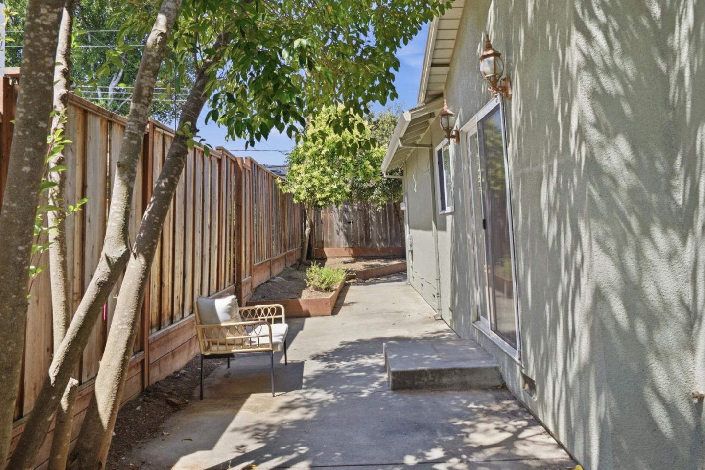 Property photo 38