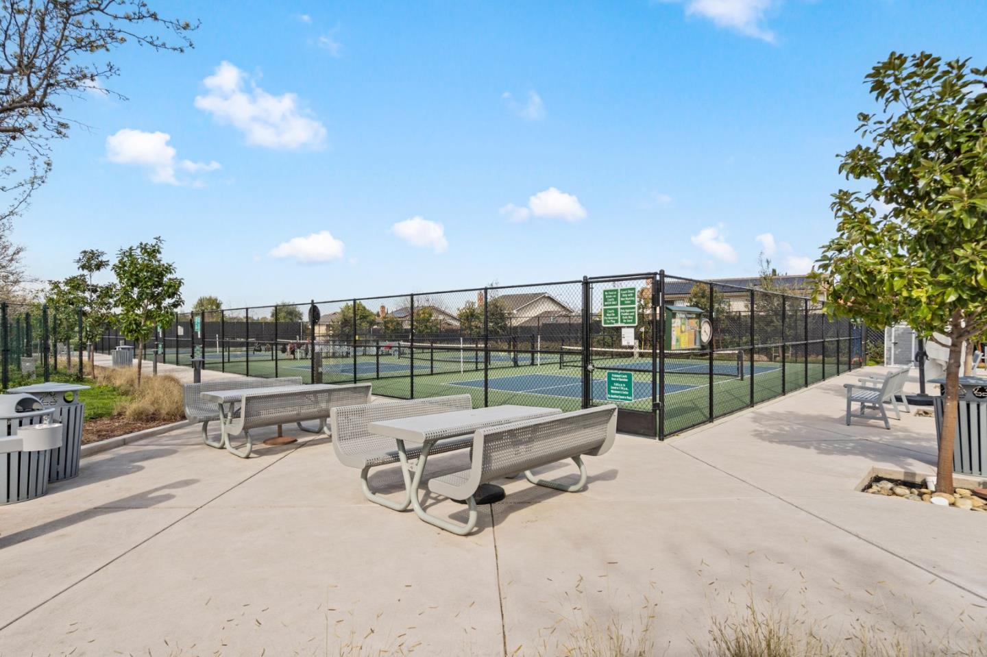 Property photo 44