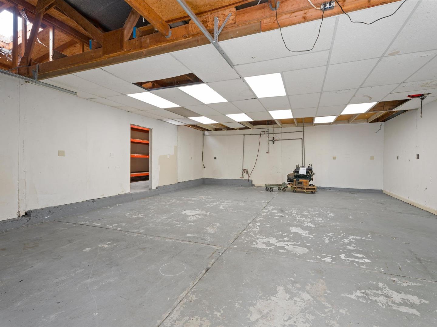 Property photo 36