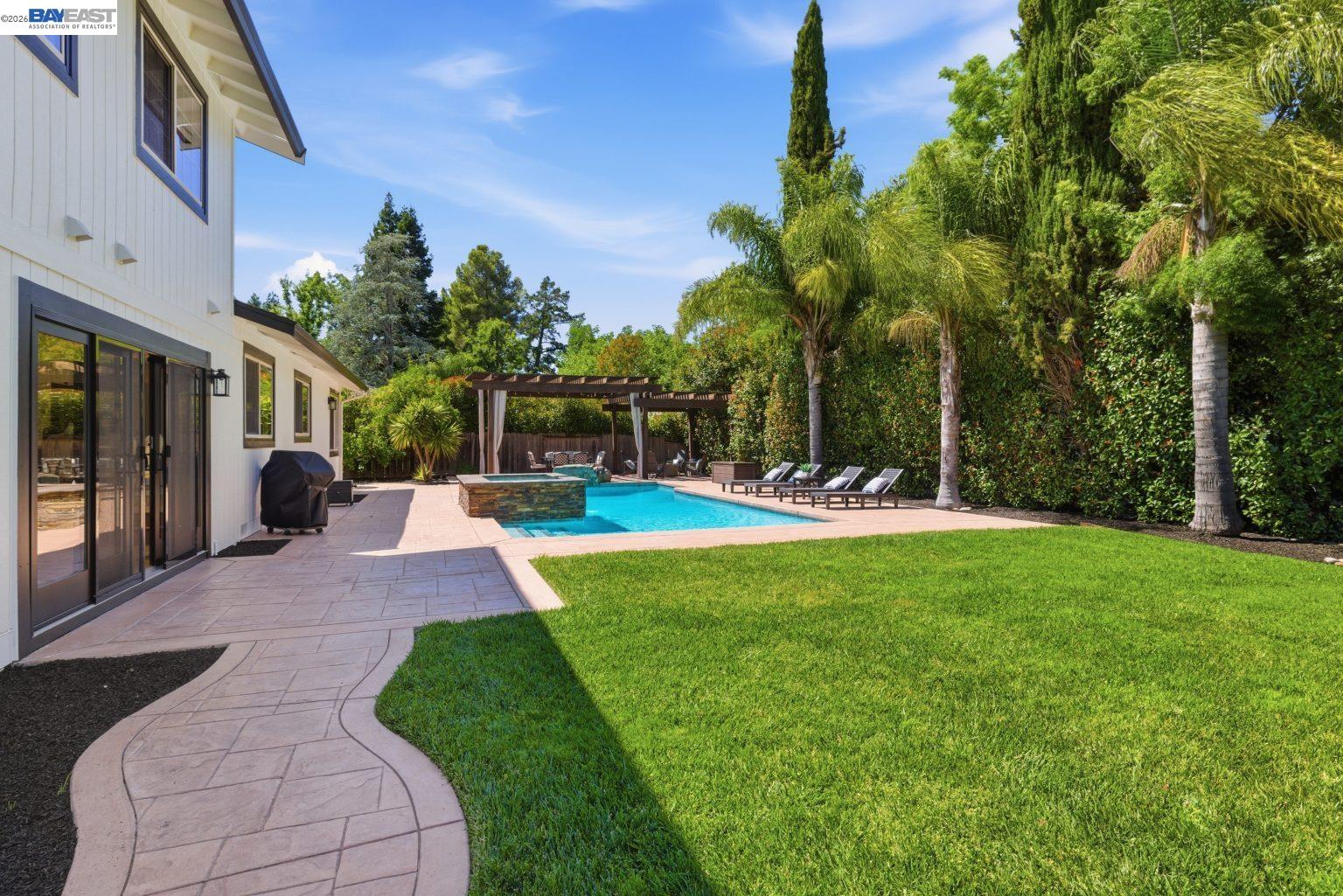 Property photo 31