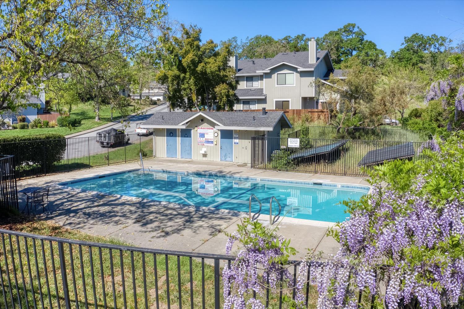 Property photo 35