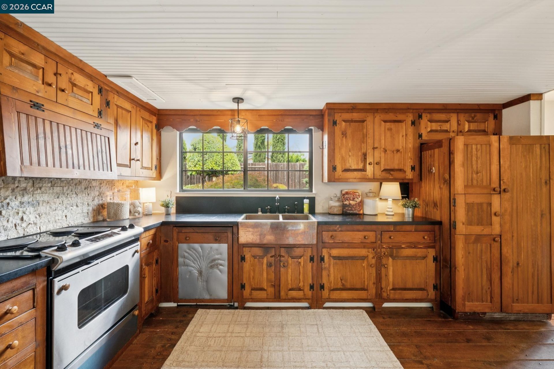 Property photo 32