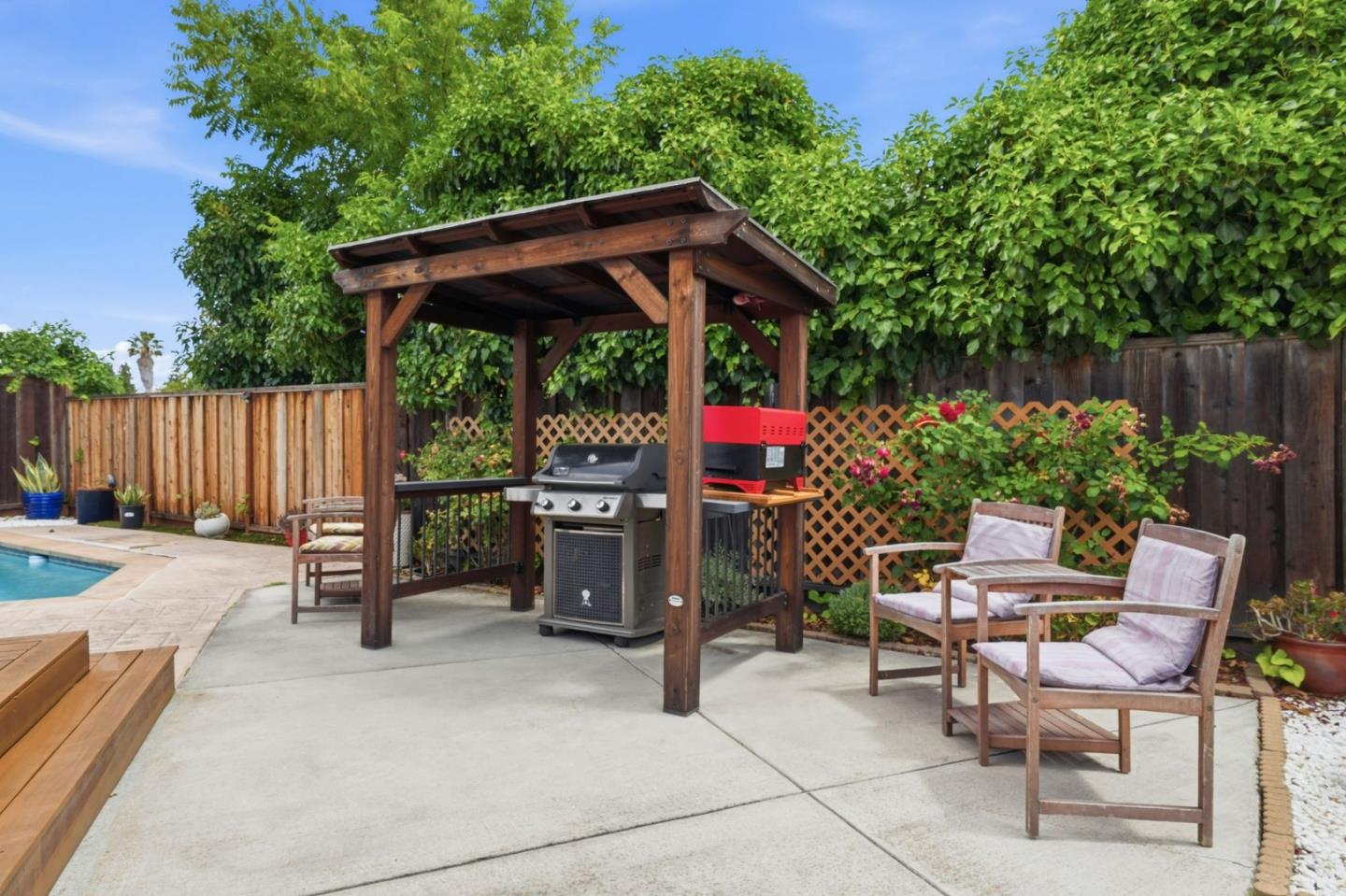 Property photo 32
