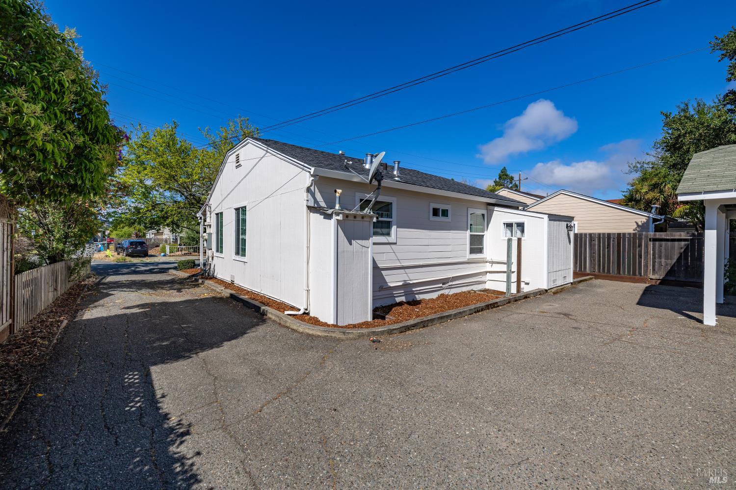 Property photo 28