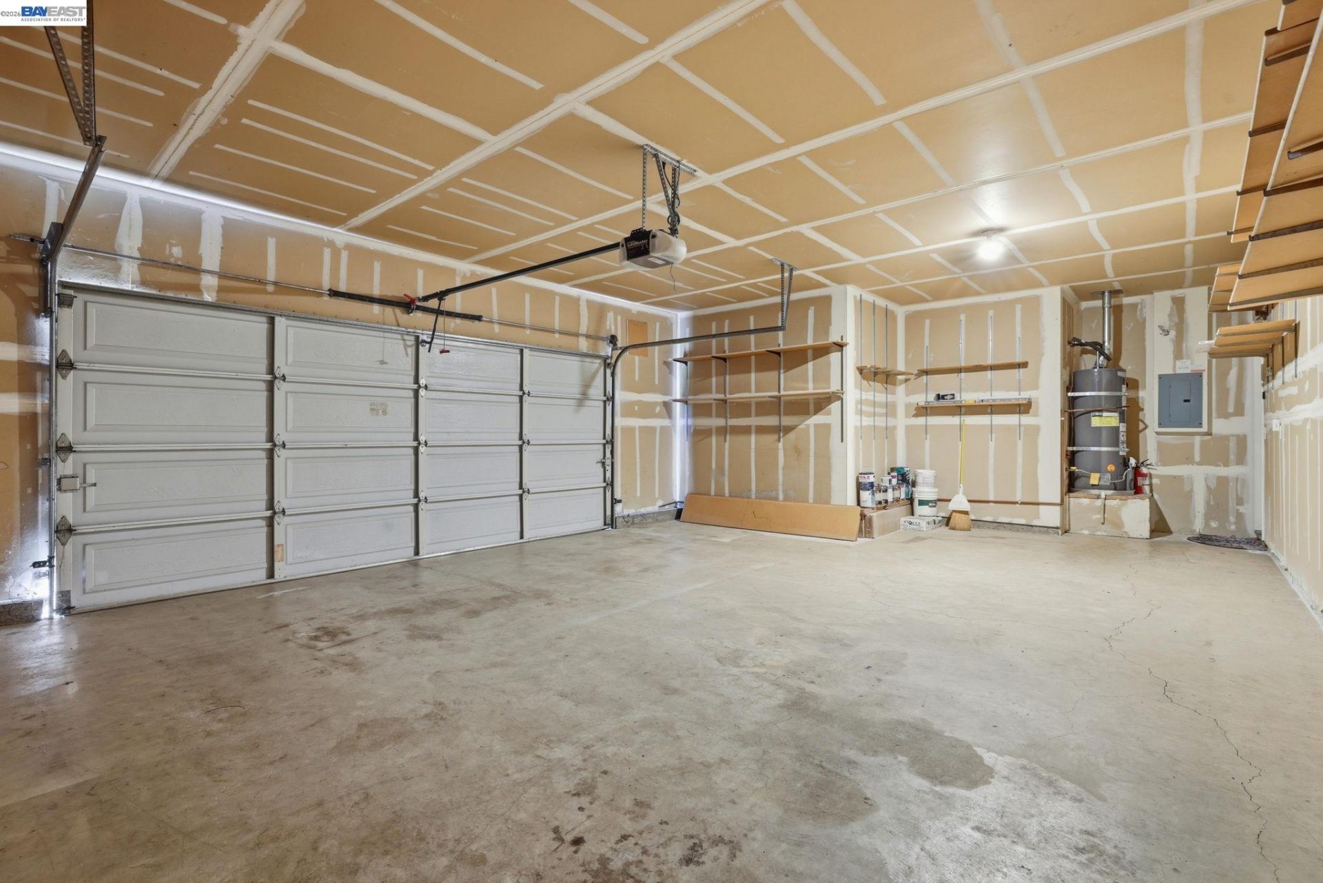 Property photo 37
