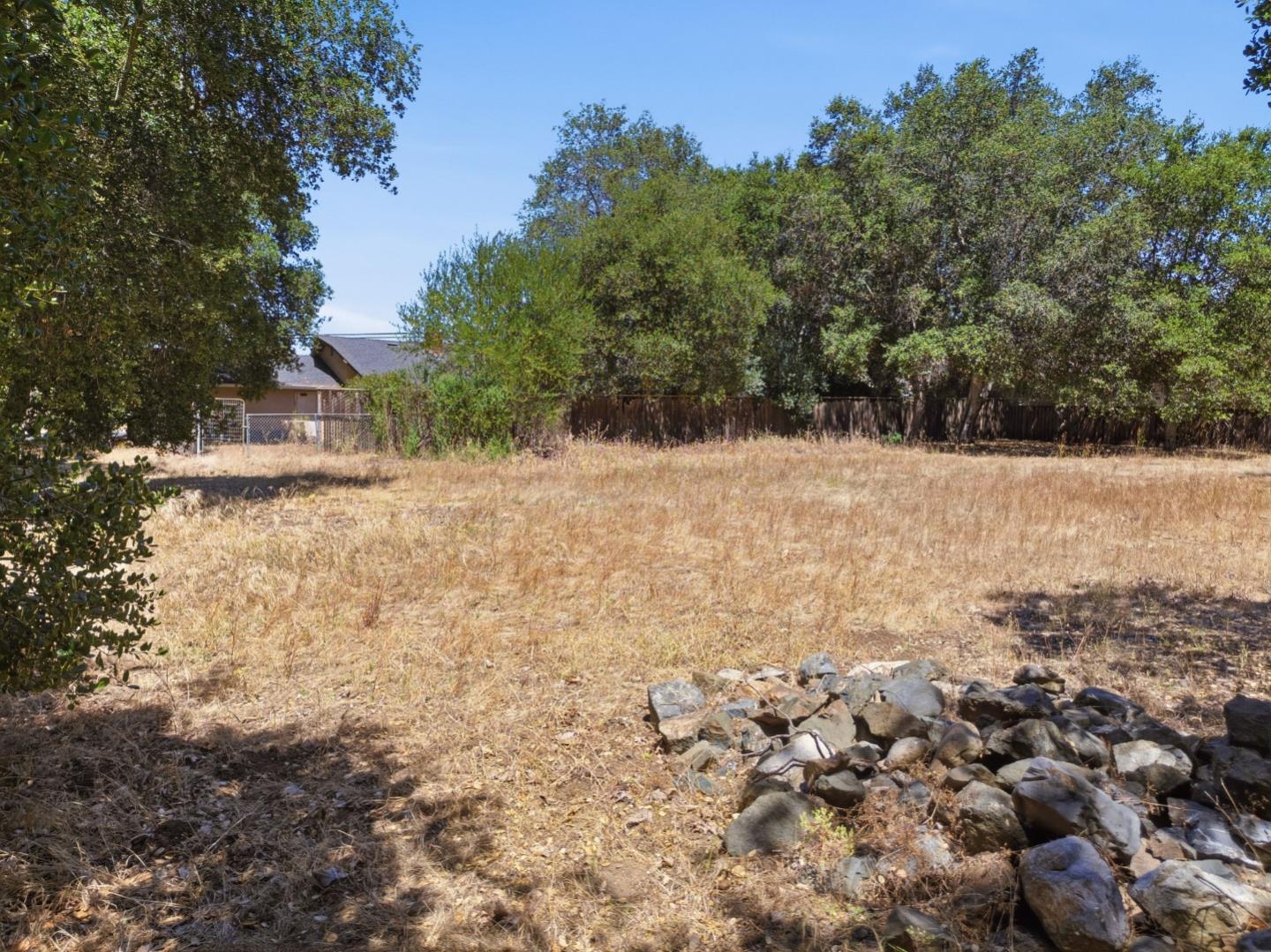 Property photo 38