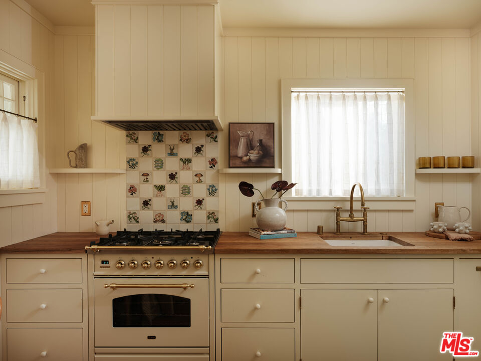 Property photo 50