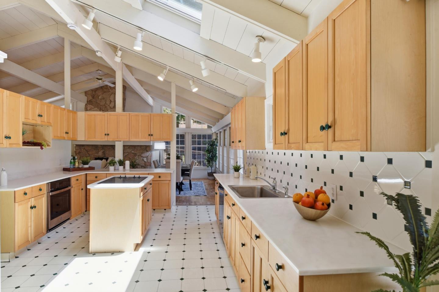 Property photo 24