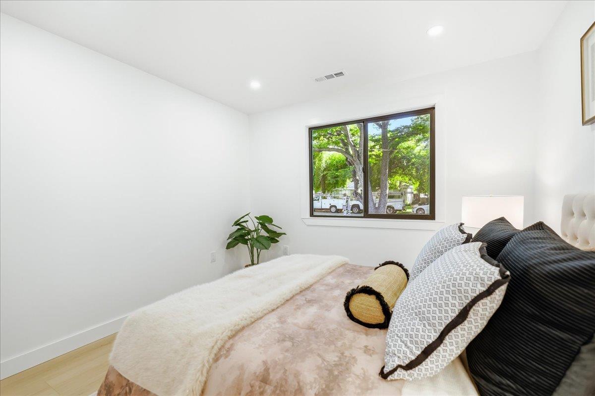 Property photo 50