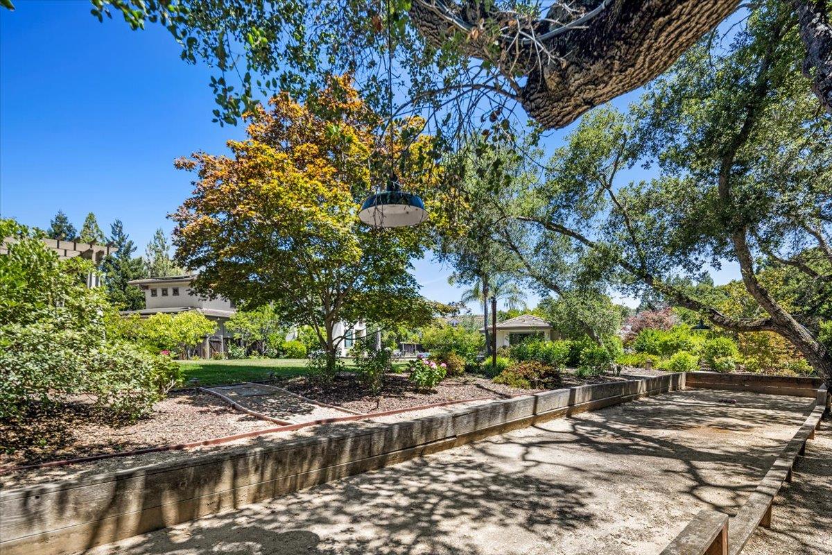 Property photo 46