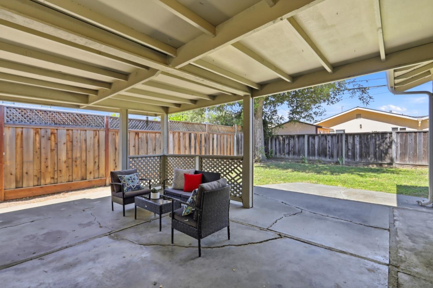 Property photo 43