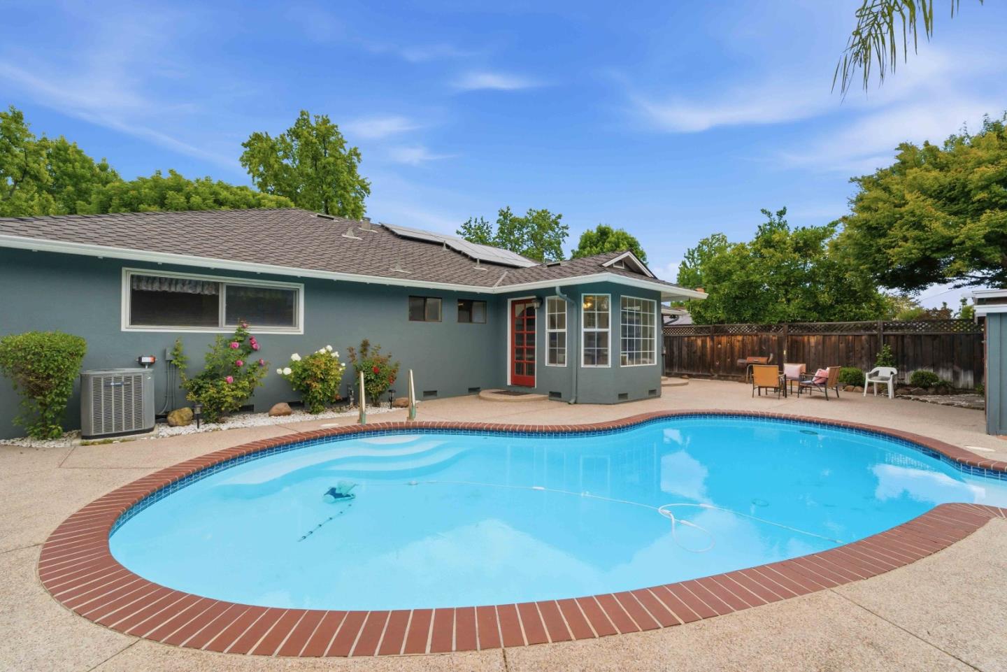 Property photo 31
