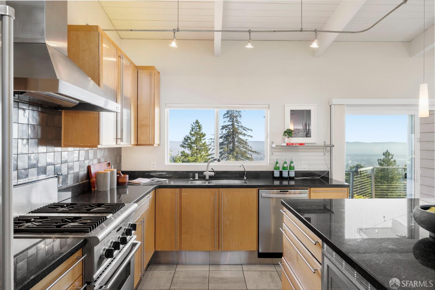 Property photo 46