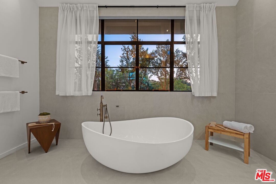 Property photo 50