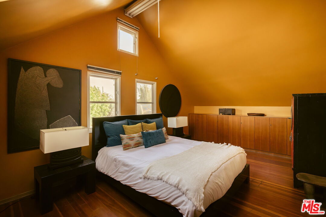 Property photo 35