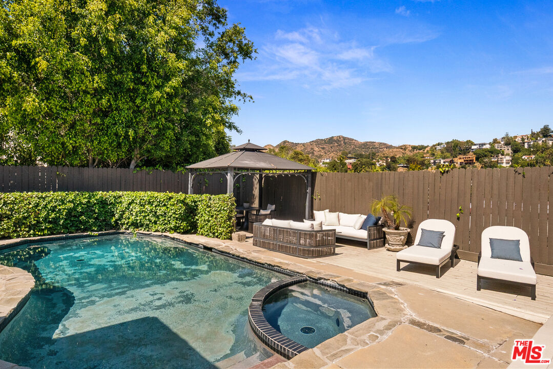 Property photo 22