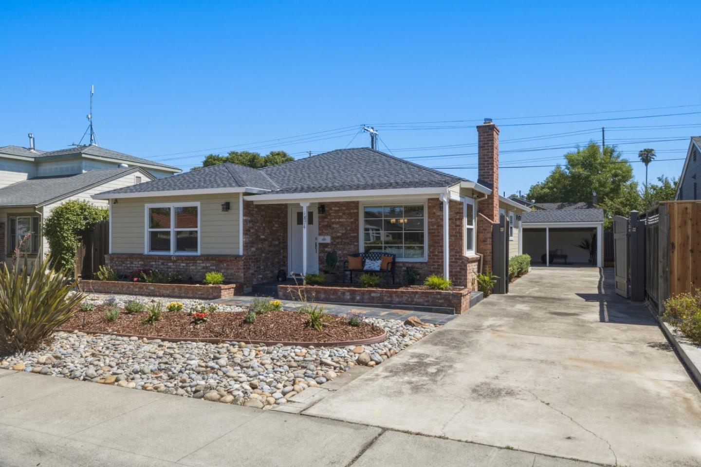 Property photo 44